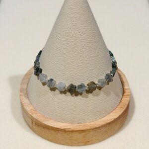 New Delicate Labradorite Flower Beaded Bracelet With Silver Lobster Claw Clasp